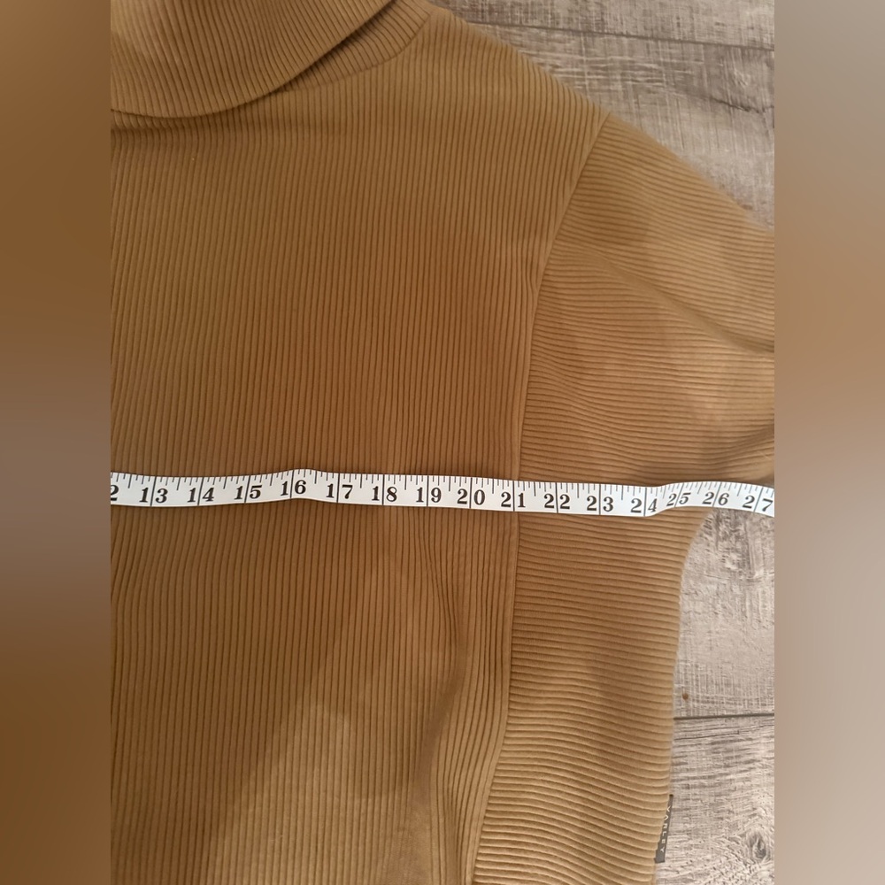 Varley Mustard Ribbed Sweatshirt - Picture 9 of 10